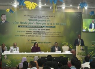 বৃক্ষরোপণ কর্মসূচি ও বিজ্ঞান মেলার উদ্বোধন করলেন জুবাইদা রহমান